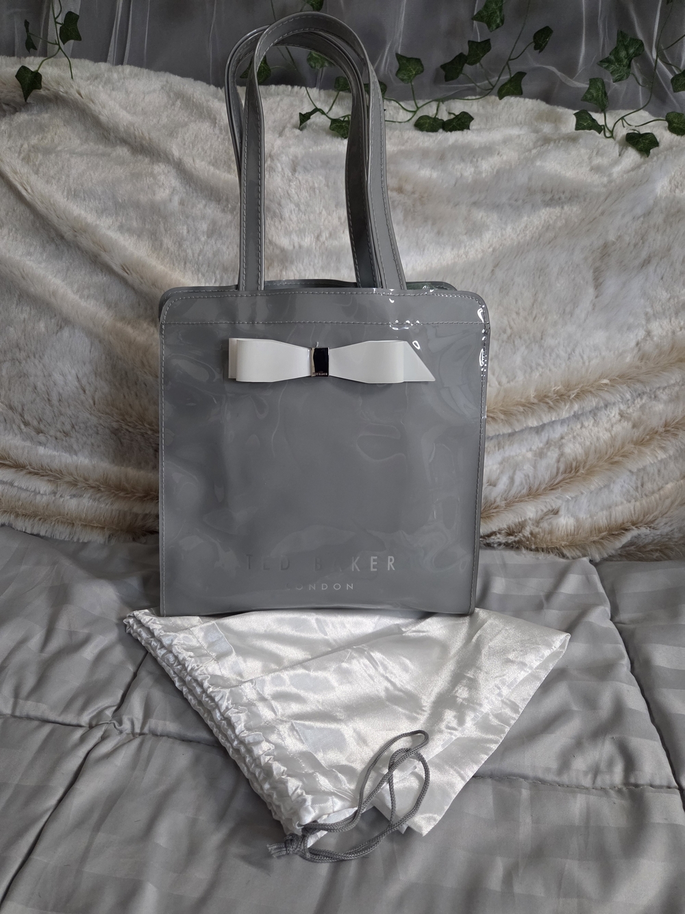 Ted Baker Alacon Plain Bow Medium Icon Tote Bag